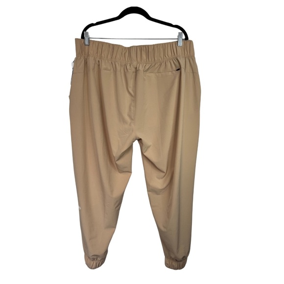 FWD Core Stretch Woven Pant Beige - Picture 4 of 14